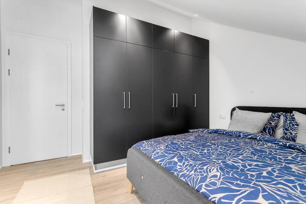 Luxury Penthous - 3 Bedroom - 2 Bath - Freeparking - Downtown Reykjavik Bagian luar foto