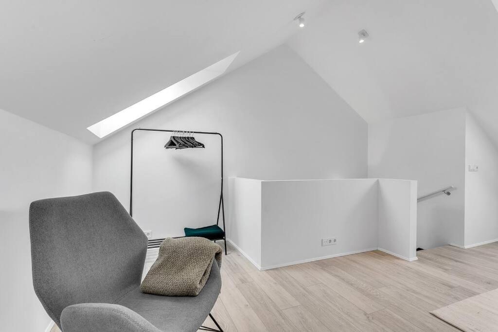 Luxury Penthous - 3 Bedroom - 2 Bath - Freeparking - Downtown Reykjavik Bagian luar foto